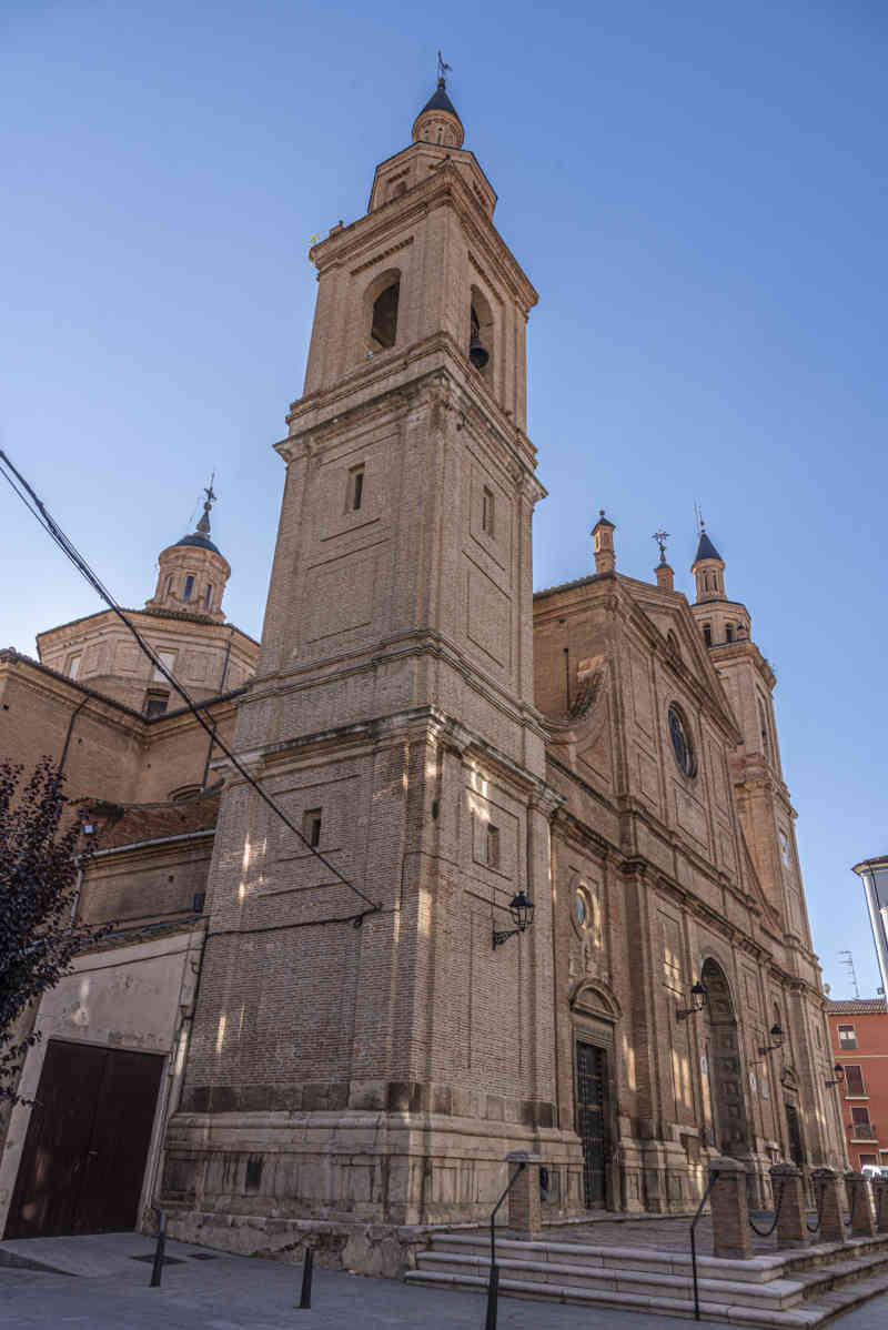 Zaragoza - Calatayud 34 - colegiata del Santo Sepulcro.jpg